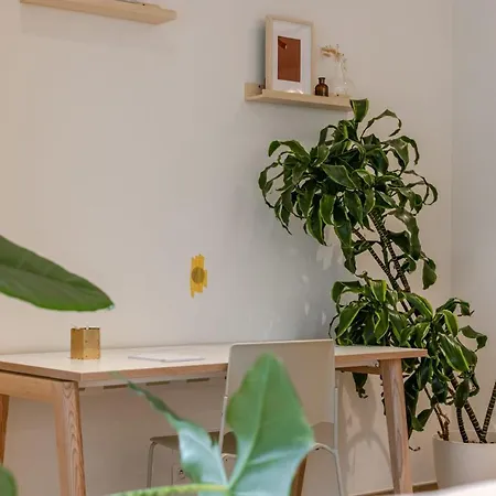 Modern And Bohemian House With Spacious Garden *